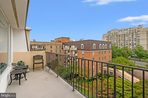 Chevy Chase, MD 20815,8101 CONNECTICUT AVE #C-708