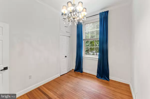 Washington, DC 20007,3267 N ST NW #2