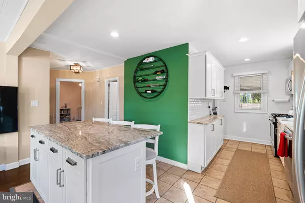 Barrington, NJ 08007,499 AUSTIN AVE