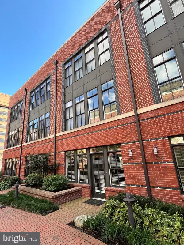 Alexandria, VA 22314,320 THIRD ST