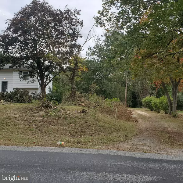 Pilesgrove, NJ 08098,18 AVIS MILL RD