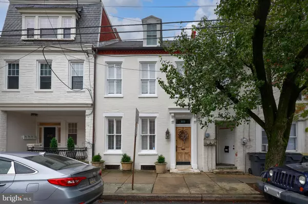 212 W CHESTNUT ST, Lancaster, PA 17603