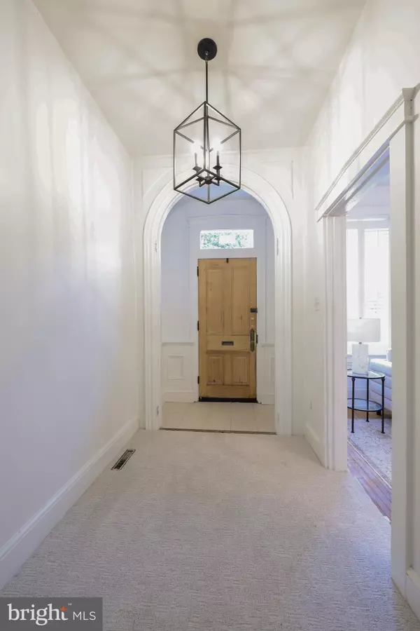 Lancaster, PA 17603,212 W CHESTNUT ST