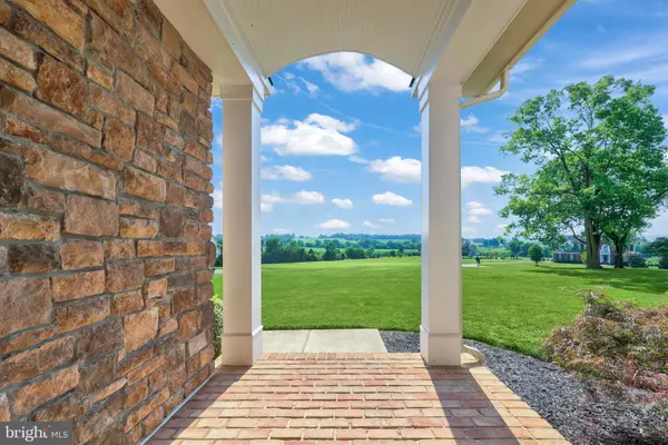 Leesburg, VA 20176,14619 FALCONAIRE PL