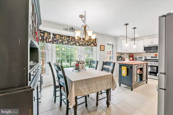 Gaithersburg, MD 20886,9809 CANAL RD