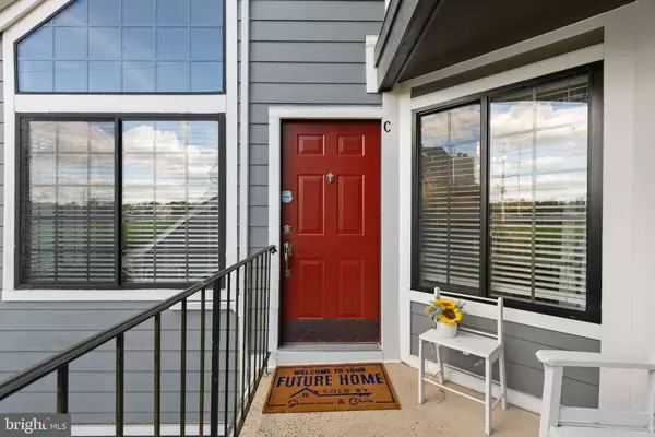Alexandria, VA 22315,7001 BIRKENHEAD PL #C