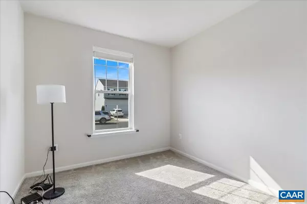 Orange, VA 22960,407 MEADOWS DR