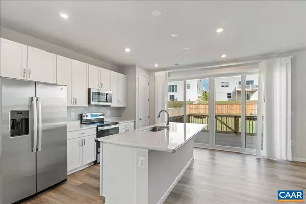 Orange, VA 22960,407 MEADOWS DR