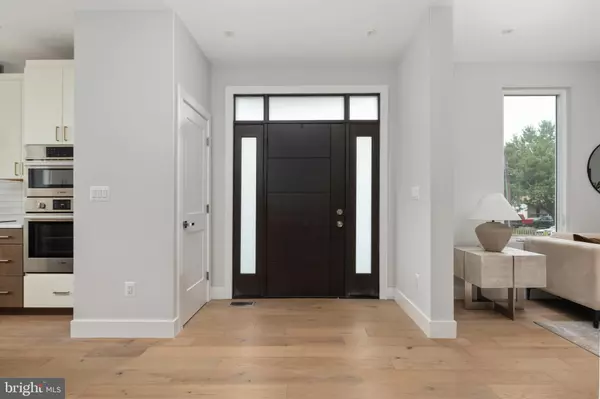 Falls Church, VA 22043,7435 NIGH RD