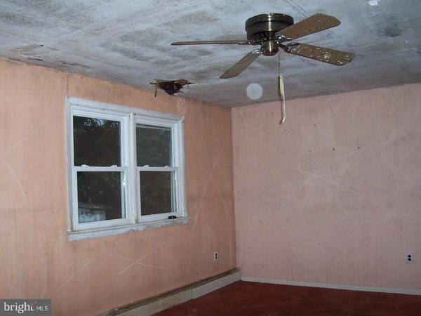 West Deptford, NJ 08096,1174 HARKER AVE