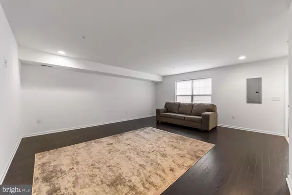 Marlton, NJ 08053,6 BLUFF CT