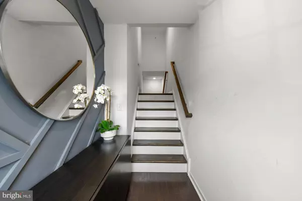 Marlton, NJ 08053,6 BLUFF CT