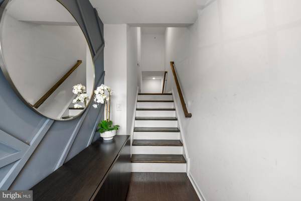 Marlton, NJ 08053,6 BLUFF CT