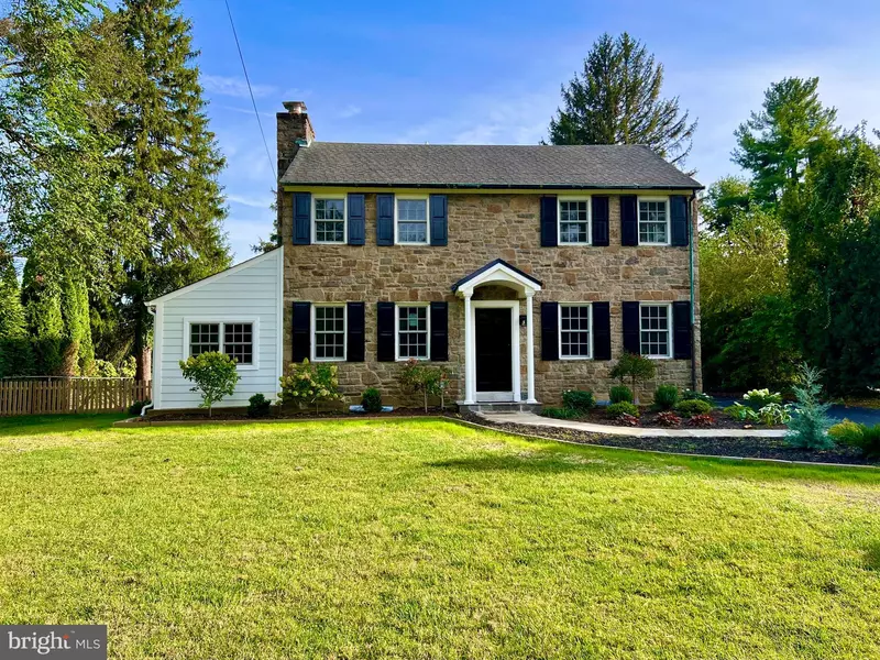 621 BRAEBURN LN, Penn Valley, PA 19072