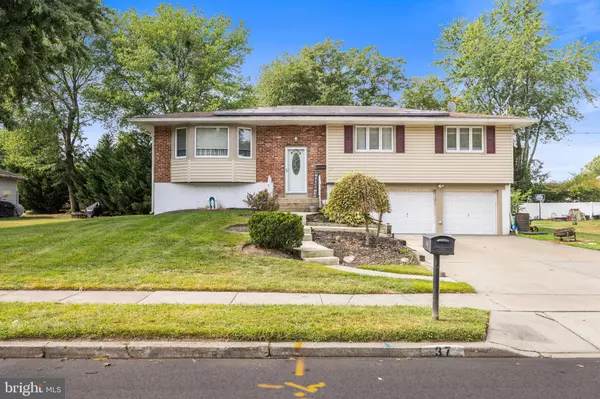 37 IVY LN,  Cherry Hill,  NJ 08002