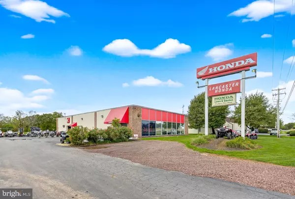 2350 DAIRY RD, Lancaster, PA 17601