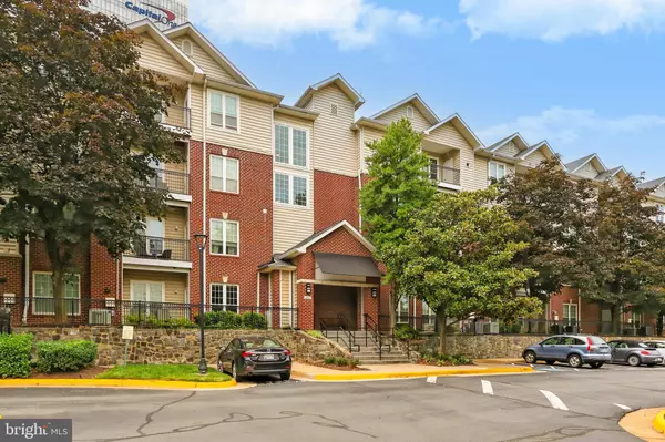 1521 SPRING GATE DR #10413, Mclean, VA 22102