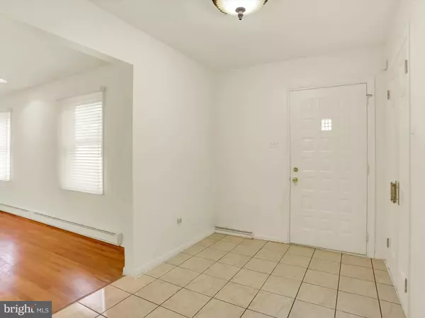 Harrisburg, PA 17110,4113 COTSWOLD DR