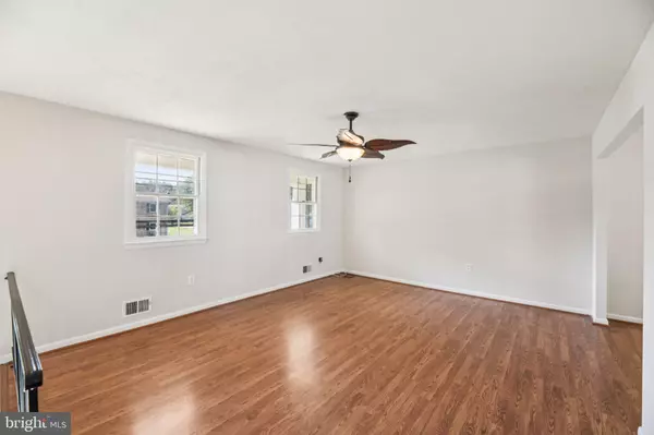 Waldorf, MD 20603,10850 PAM DR