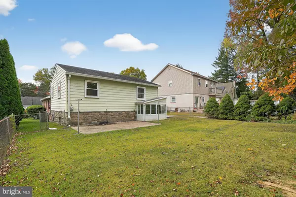 Havertown, PA 19083,635 GRAND AVE