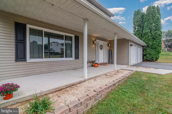 New Cumberland, PA 17070,402 ETHAN ALLEN DR