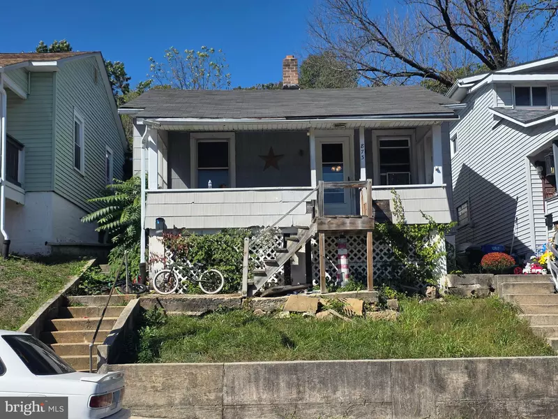 873 EDGEMONT AVE, Palmerton, PA 18071