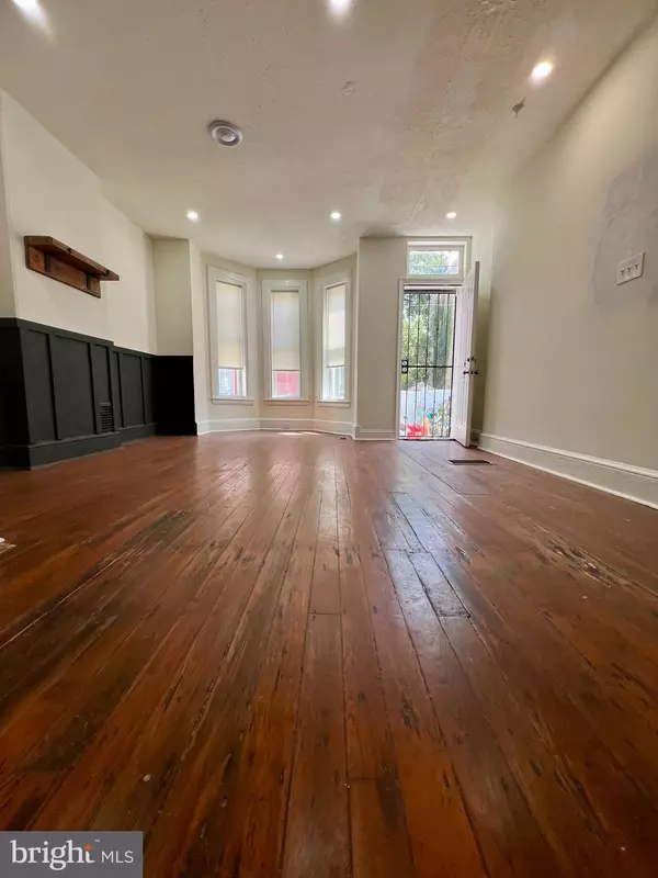 Philadelphia, PA 19144,43 E COLLOM ST