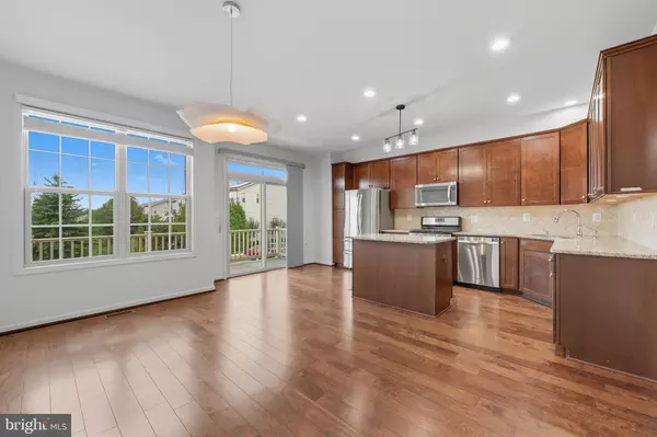 Haymarket, VA 20169,15983 MARSH PL