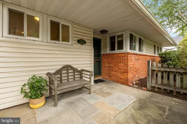 Bethesda, MD 20814,4806 EDGEFIELD RD