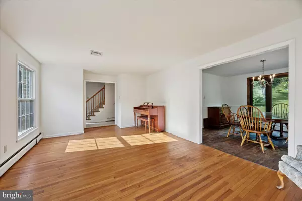 Wallingford, PA 19086,810 HARVEY RD