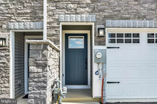 Enola, PA 17025,74 RAIL YARD DR