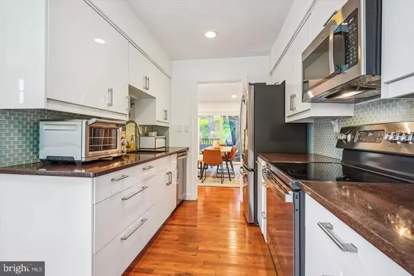 Arlington, VA 22206,2428 S OXFORD ST