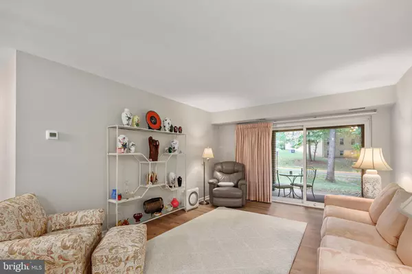 Burke, VA 22015,5837 COVE LANDING RD #101