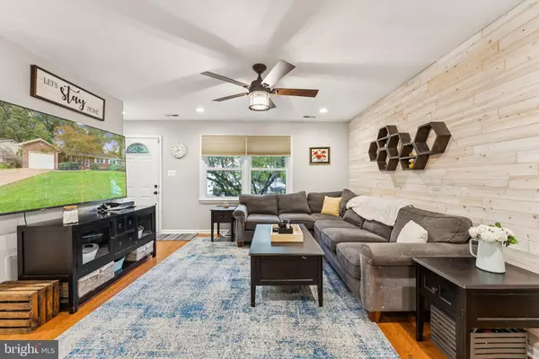 Dumfries, VA 22025,15721 SINGLETREE LN