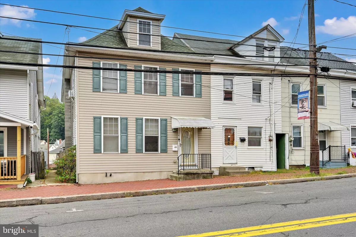 Minersville, PA 17954,141 S 3RD ST