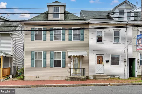 Minersville, PA 17954,141 S 3RD ST