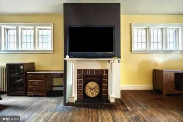 Columbia, PA 17512,123 N 4TH ST