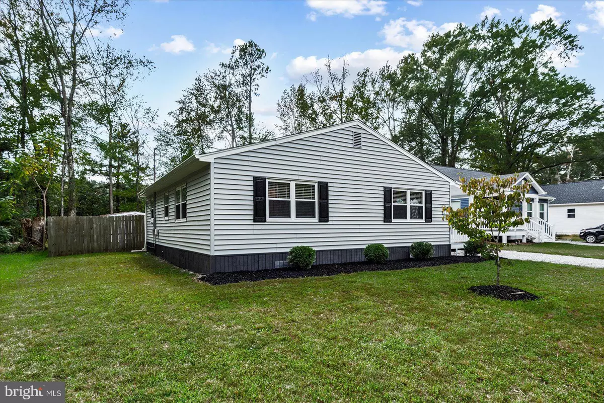 Colonial Beach, VA 22443,218 CIRCLE LN