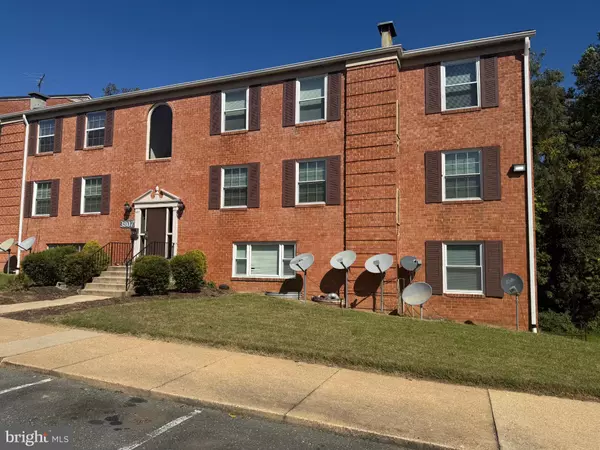 Suitland, MD 20746,3807 SWANN RD #T1
