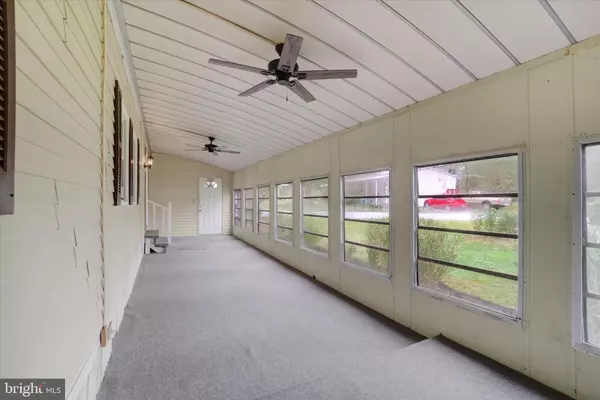 Mount Wolf, PA 17347,209 HOLLY DR