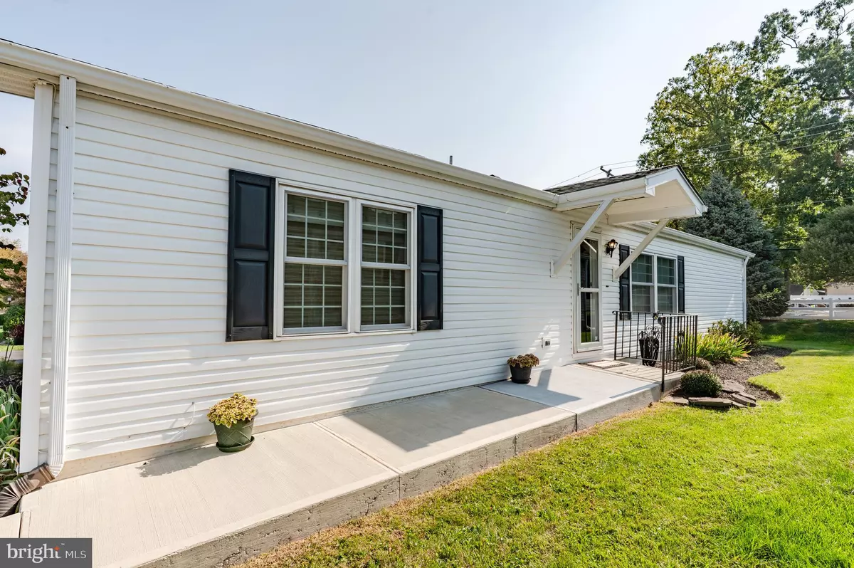 North Wales, PA 19454,1105 JFK DR