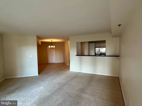 Alexandria, VA 22314,2181 JAMIESON AVE #604