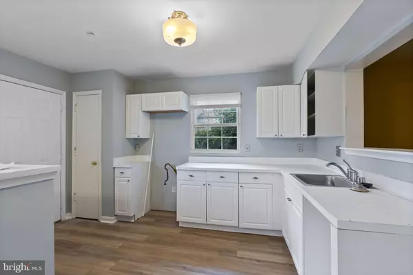 Baltimore, MD 21201,725 W CHERRY BLOSSOM WAY