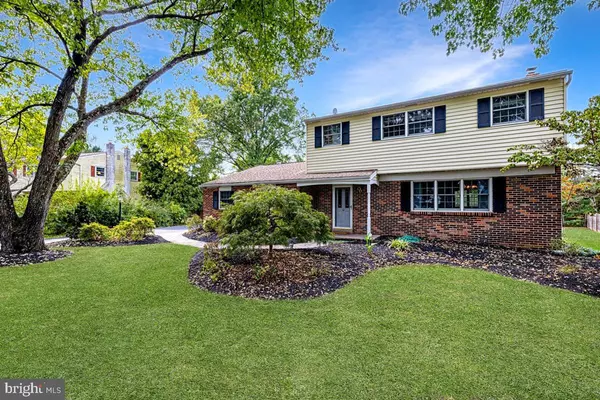 Chalfont, PA 18914,46 HICKORY LN