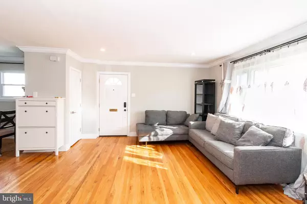 Philadelphia, PA 19152,9044 BROUS AVE