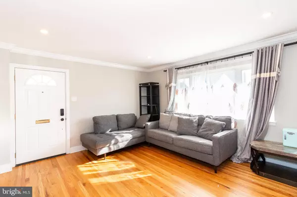 Philadelphia, PA 19152,9044 BROUS AVE