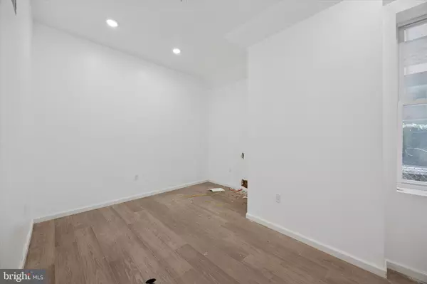 Philadelphia, PA 19121,3208 W DIAMOND ST