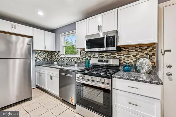 Alexandria, VA 22310,5814 LARPIN LN