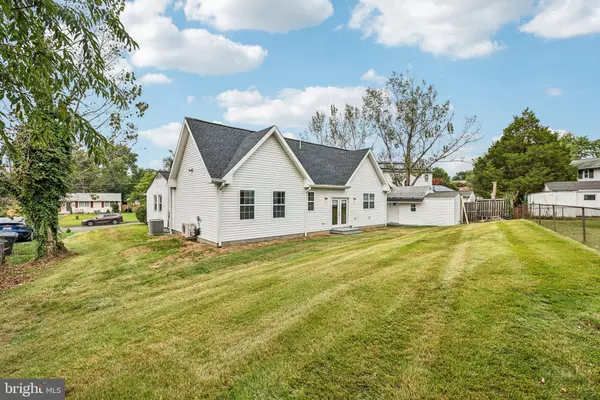 Alexandria, VA 22310,5814 LARPIN LN