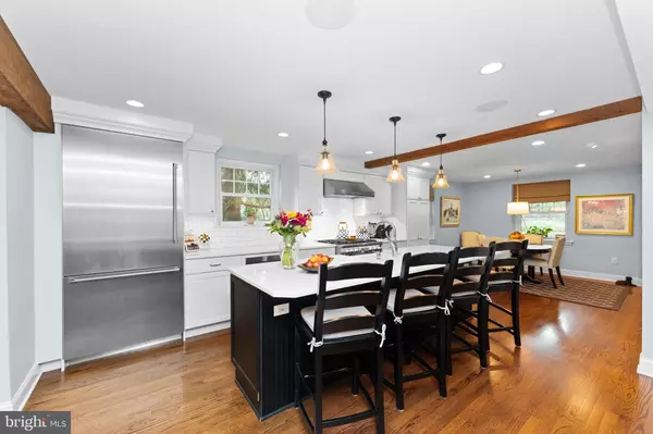 Erdenheim, PA 19038,223 LARRIMORE LN